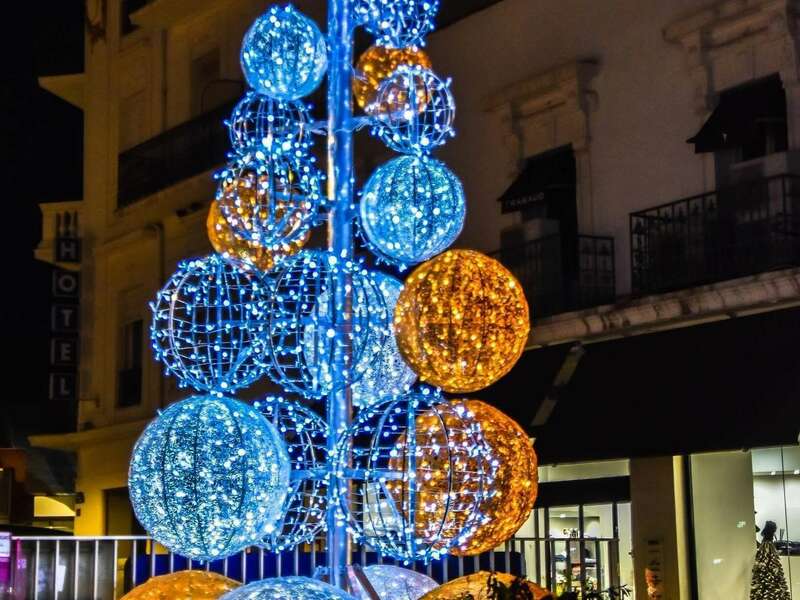 sapin_boules